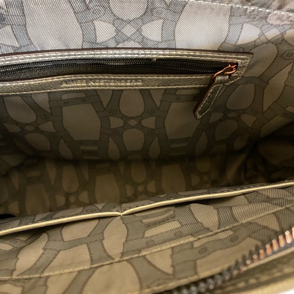 Gorgeous leather handbag - Picture 4 of 7